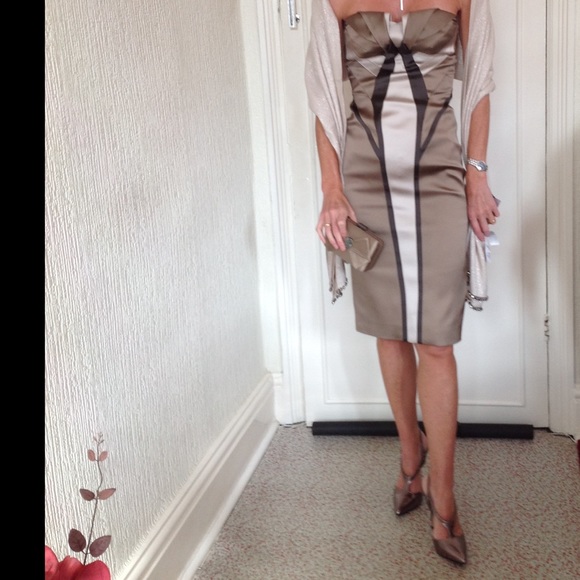 Karen Millen ON TREND metallic heels. Worn once. - Picture 6 of 8